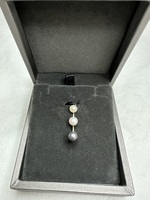  Gold & Pearl Pendant